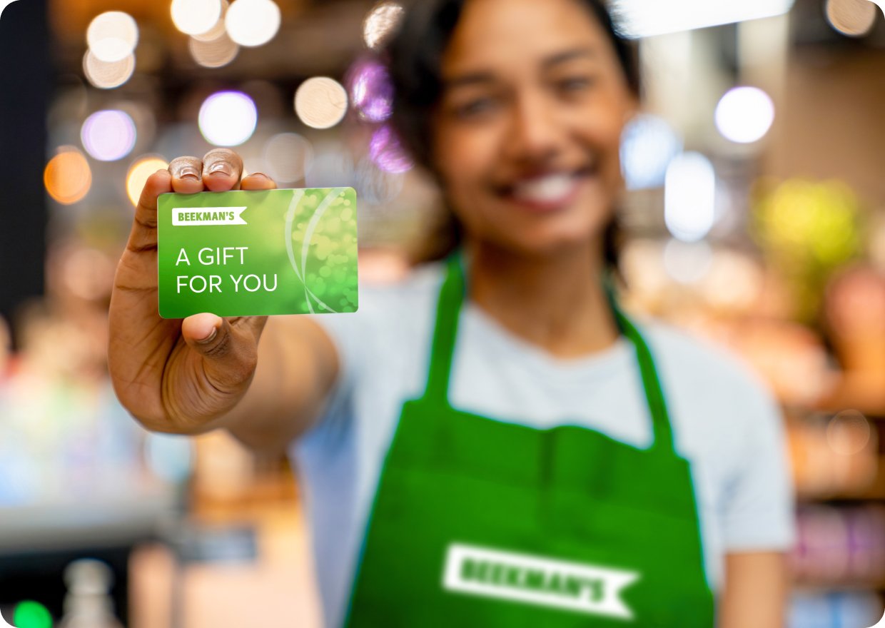 Featured image for post: Effective Gift Card Marketing Strategies: How to Create a Gift Card Program for Retailers